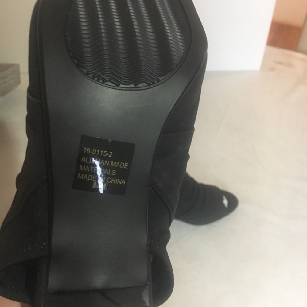 NEW Cut out - Peep toe sandal booties, black - Picture 7 of 9